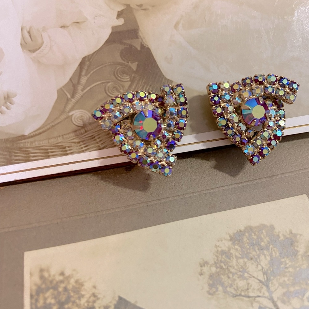 Vintage Unsigned Triangular Bypass Aurora Boreali… - image 4